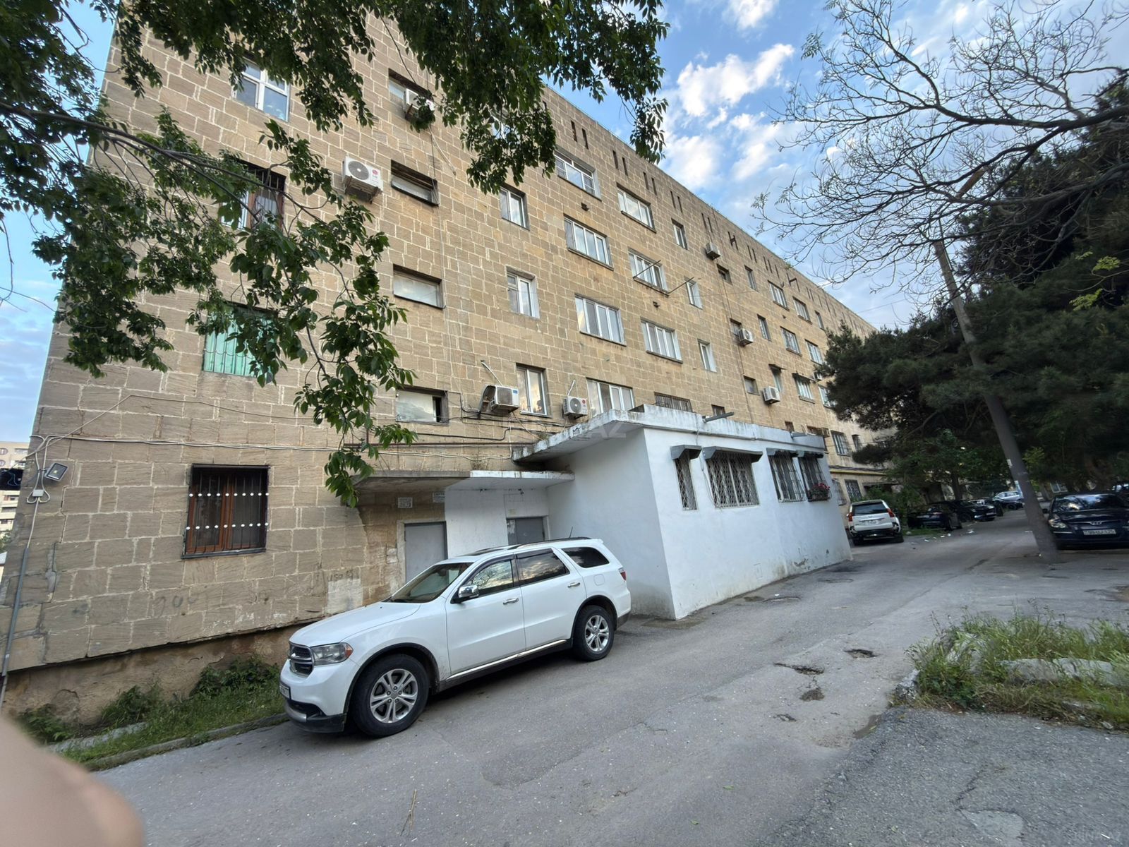 Satılır 3 otaqlı mənzil 67 m²
