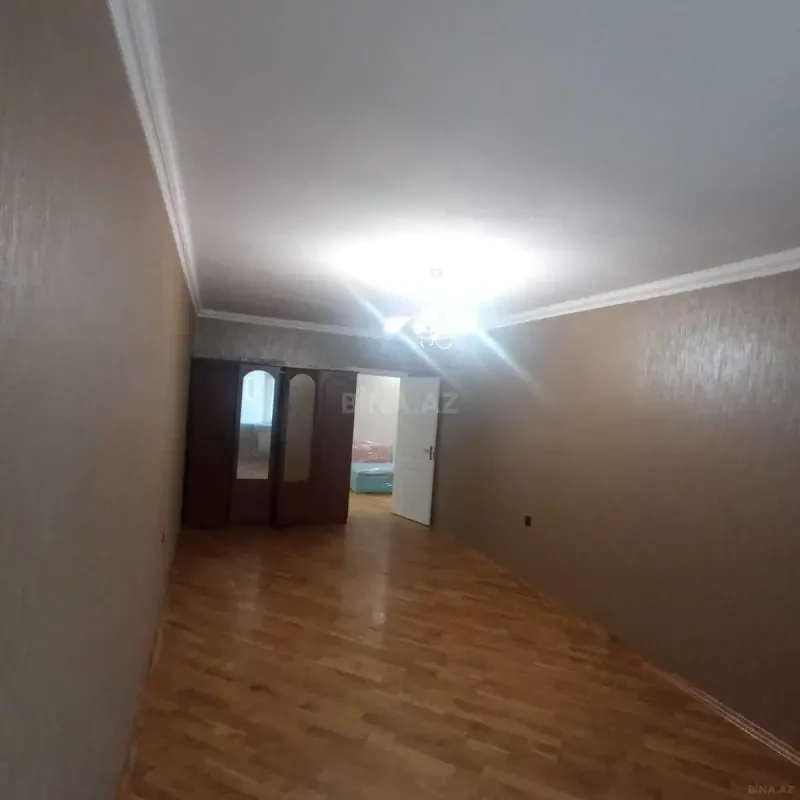 Satılır 3 otaqlı mənzil 115 m²