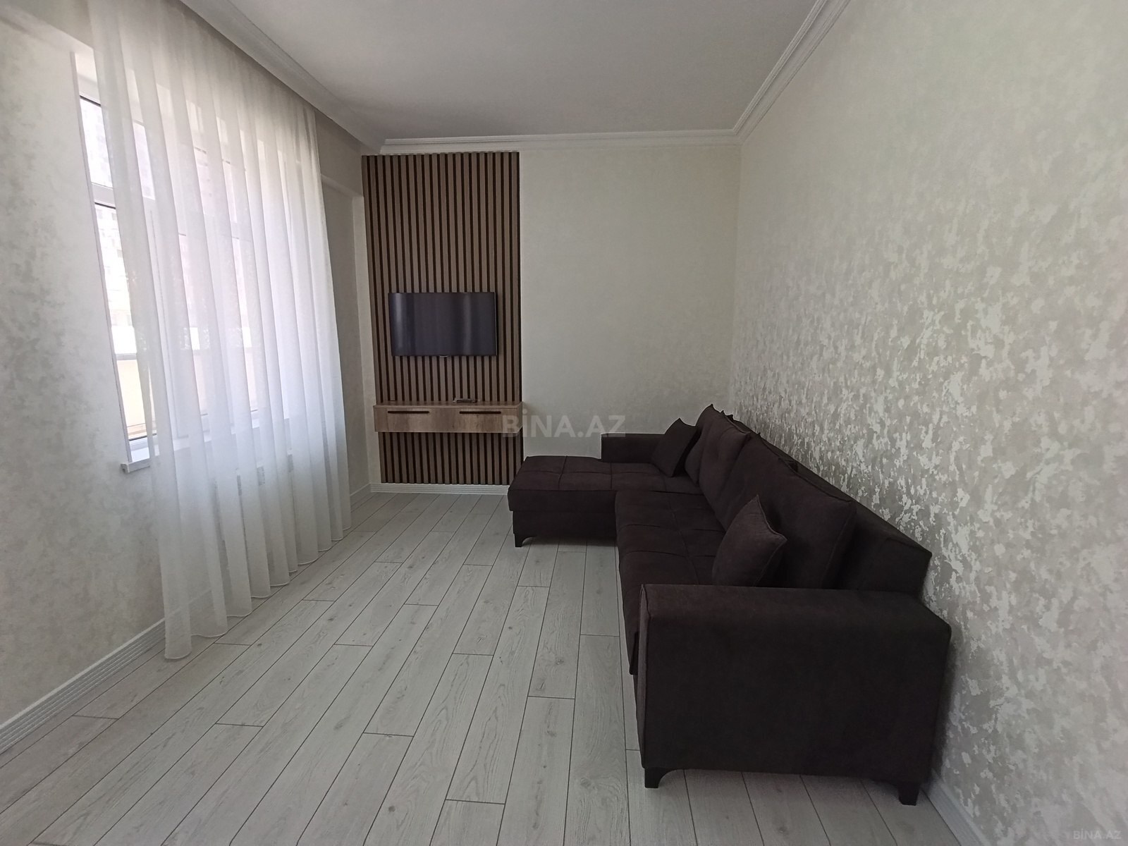 Kirayə verilir 2 otaqlı mənzil 82 m²