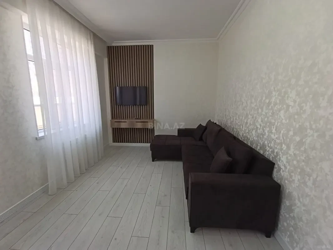 Kirayə verilir 2 otaqlı mənzil 82 m²