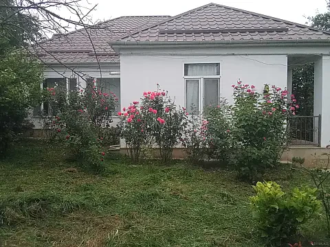 Kirayə verilir 3 otaqlı həyət evi 120 m² — Qusar 3 otaq 120.00 m²