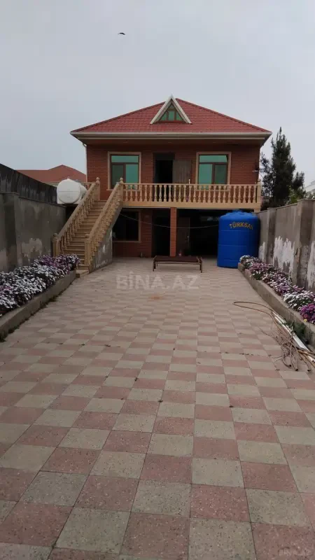 Kirayə verilir 3 otaqlı həyət evi 100 m²