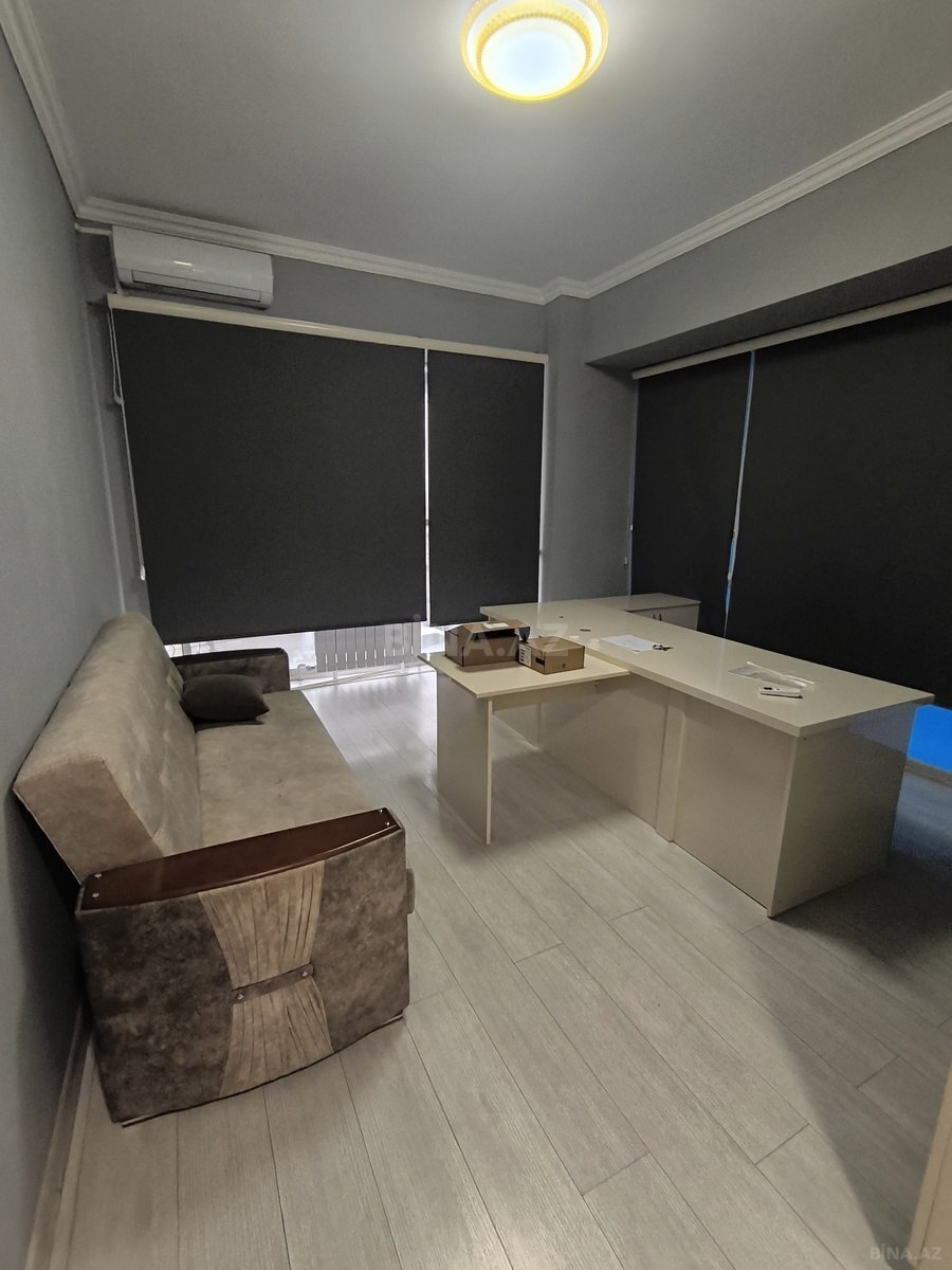 Kirayə verilir 5 otaqlı ofis 180 m²