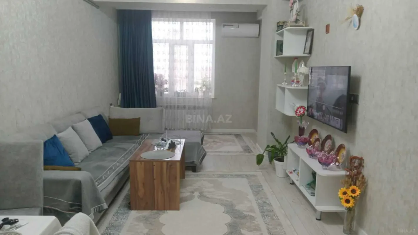 Kirayə verilir 2 otaqlı mənzil 70 m²