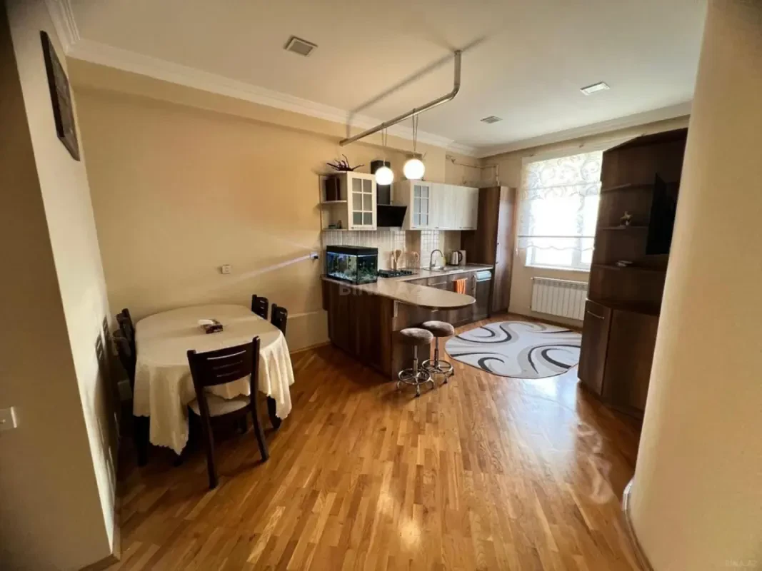 Satılır 2 otaqlı mənzil 55 m²