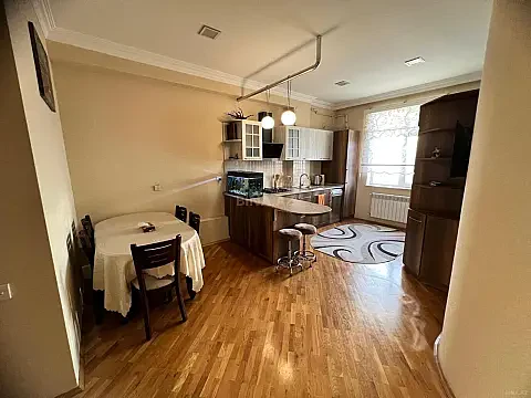 Satılır 2 otaqlı mənzil 55 m² — Bakı, Memar Əcəmi yanı 2 otaq 55.00 m²