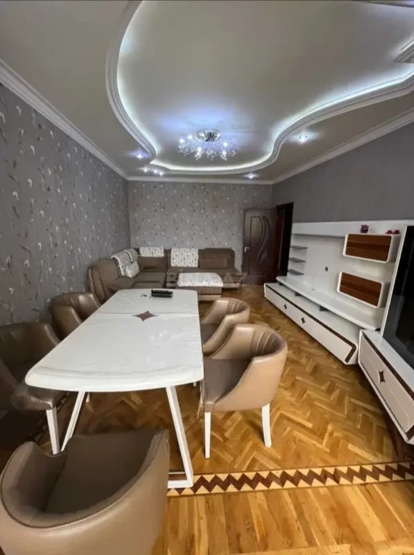 Kirayə verilir 3 otaqlı mənzil 80 m²