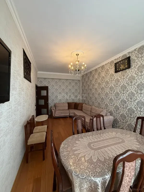 Kirayə verilir 2 otaqlı mənzil 60 m²