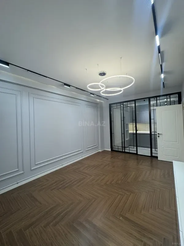 Satılır 3 otaqlı mənzil 94 m²