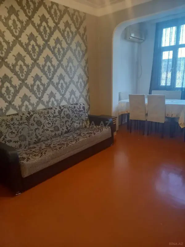 Kirayə verilir 2 otaqlı mənzil 60 m²