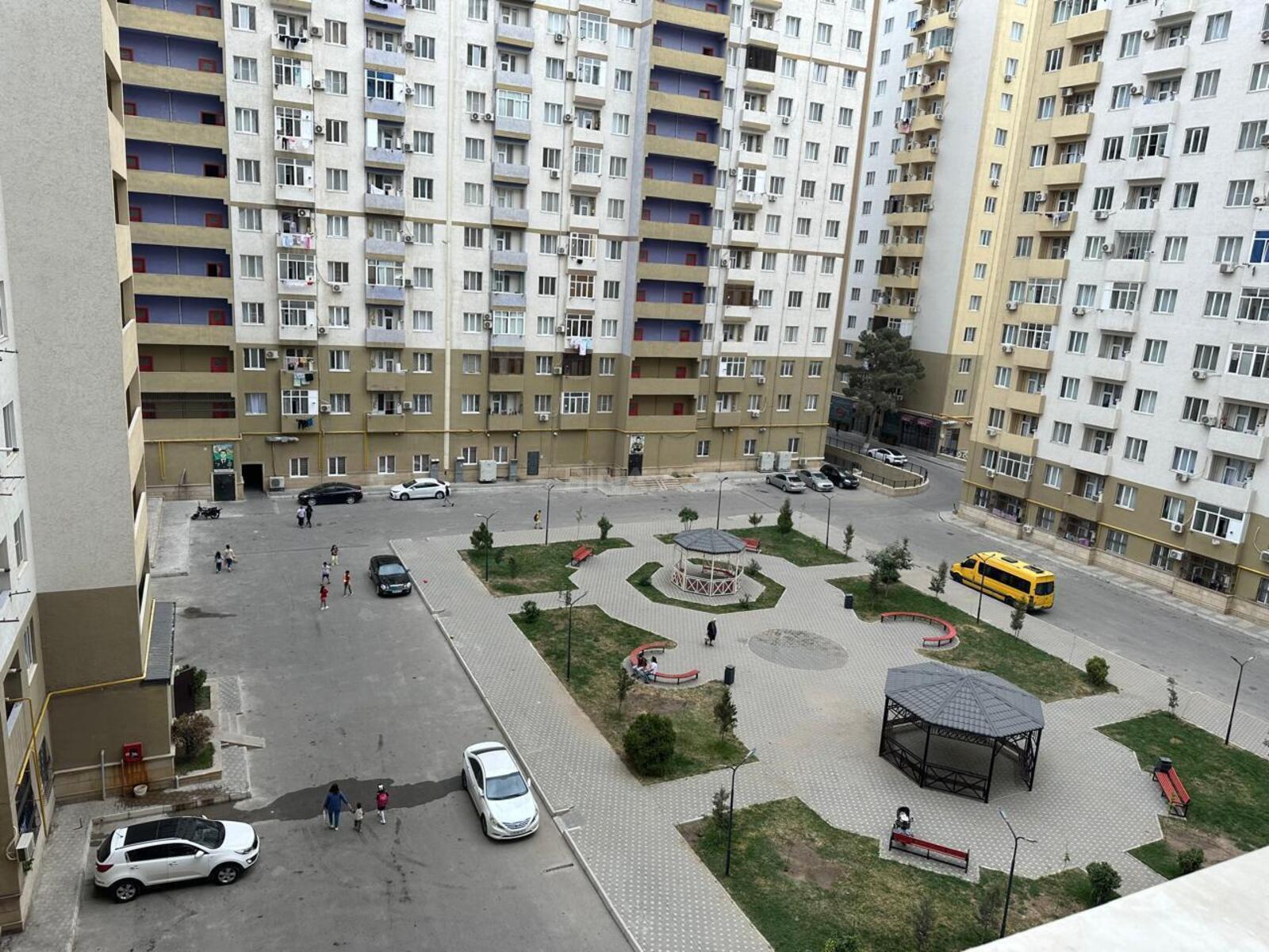 Kirayə verilir 2 otaqlı mənzil 62 m²