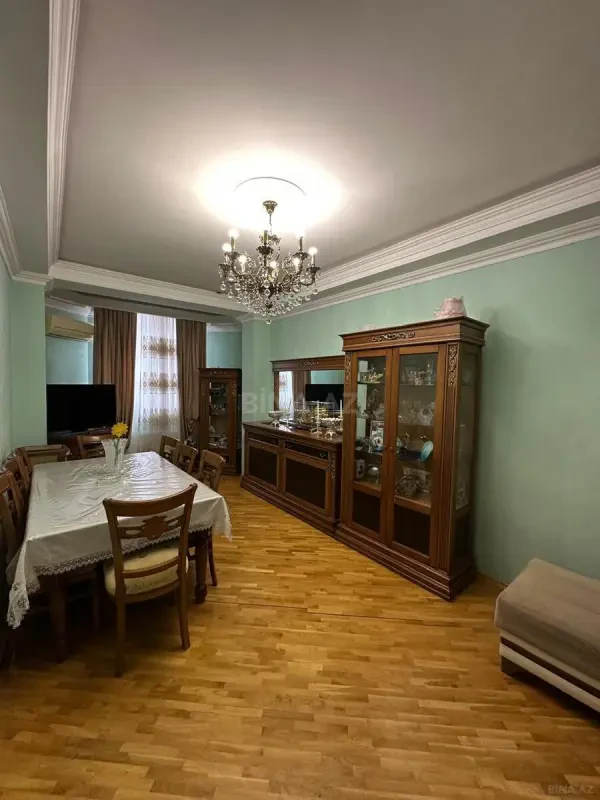 Satılır 3 otaqlı mənzil 77 m²