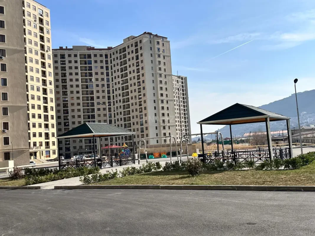 Satılır 3 otaqlı mənzil 117 m²