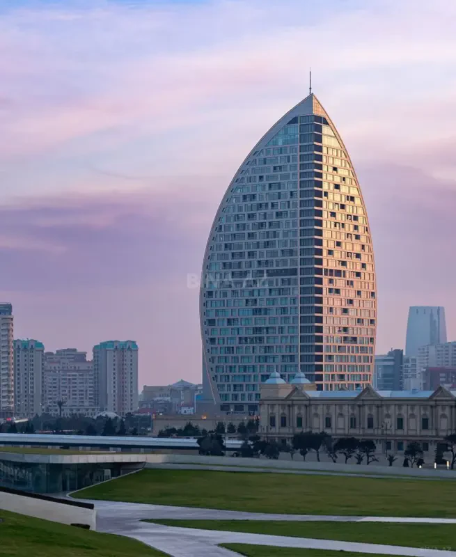 Kirayə verilir 3 otaqlı mənzil 190 m²