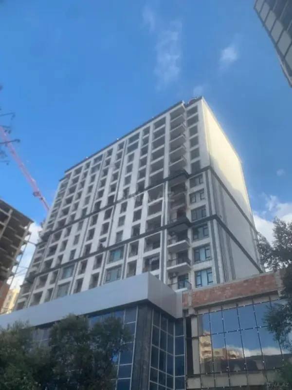 Satılır 3 otaqlı mənzil 155 m²