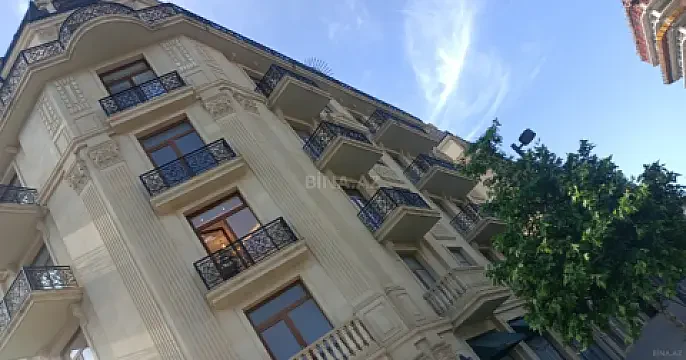 Satılır 3 otaqlı mənzil 129 m² — Bakı 3 otaq 129.00 m²