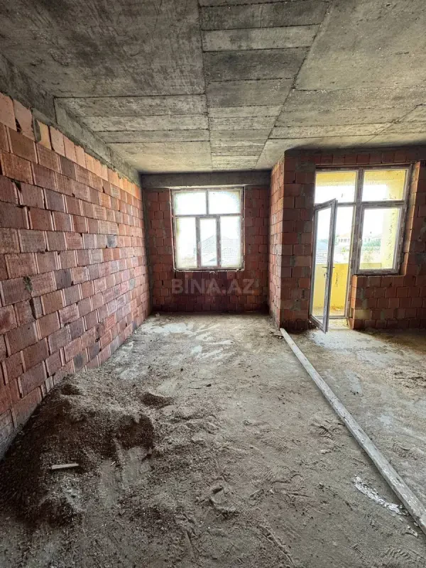 Satılır 1 otaqlı mənzil 42 m²