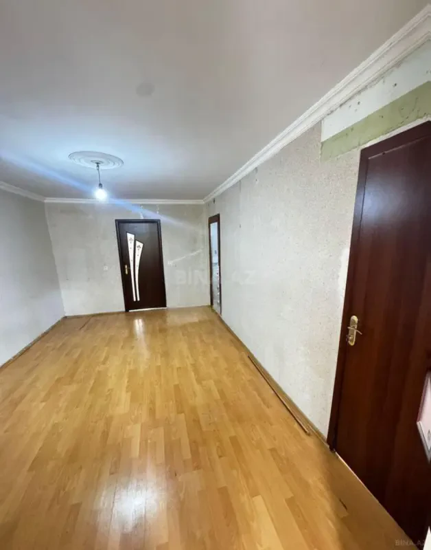Satılır 3 otaqlı mənzil 50 m²