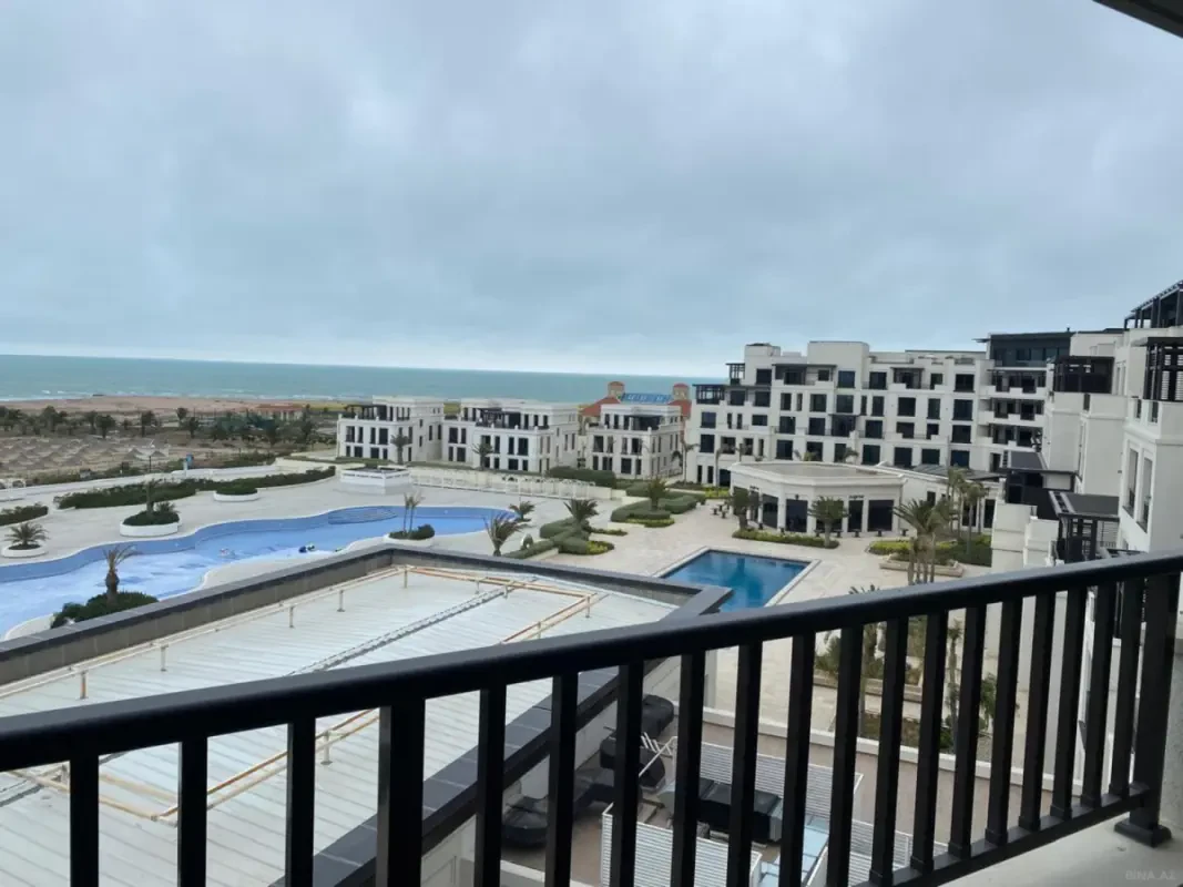 Kirayə verilir 2 otaqlı mənzil 125 m²