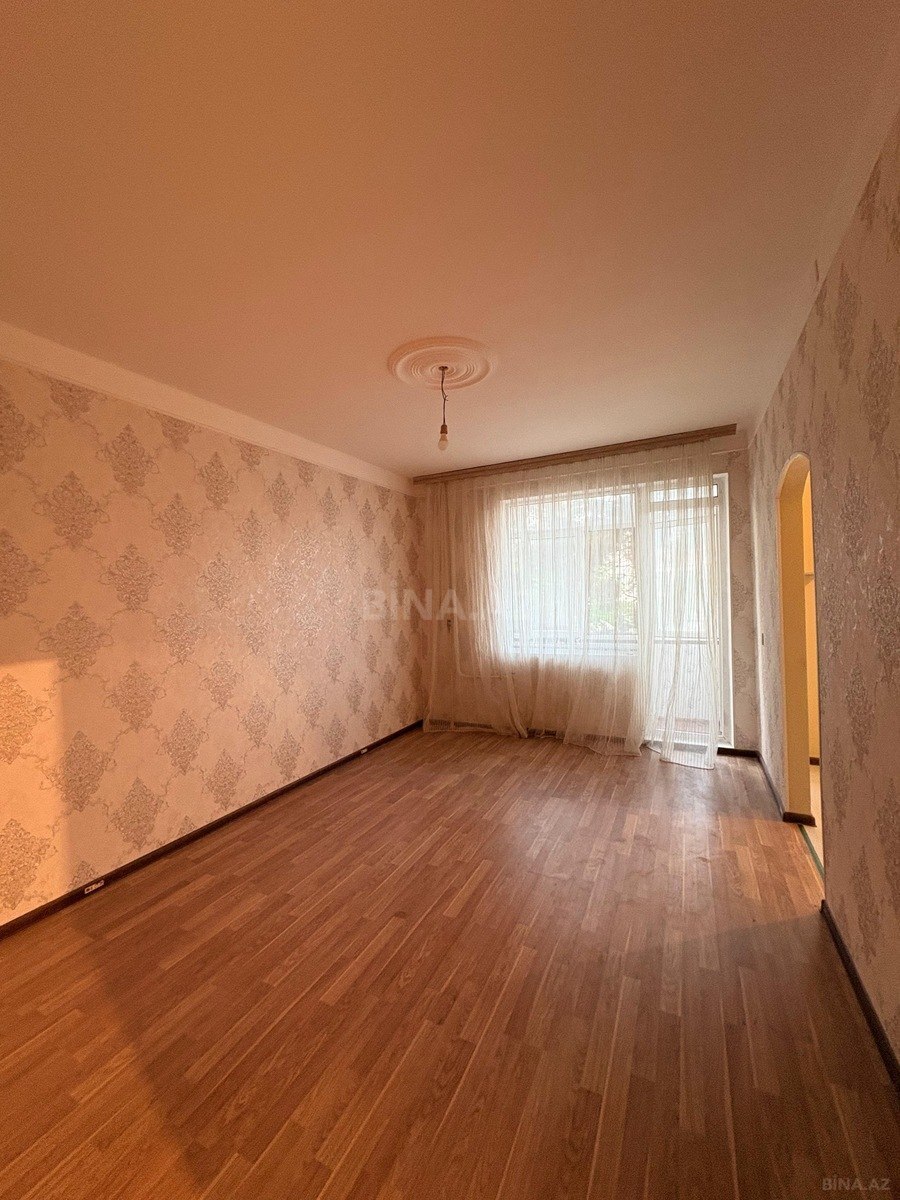 Kirayə verilir 2 otaqlı mənzil 61 m²