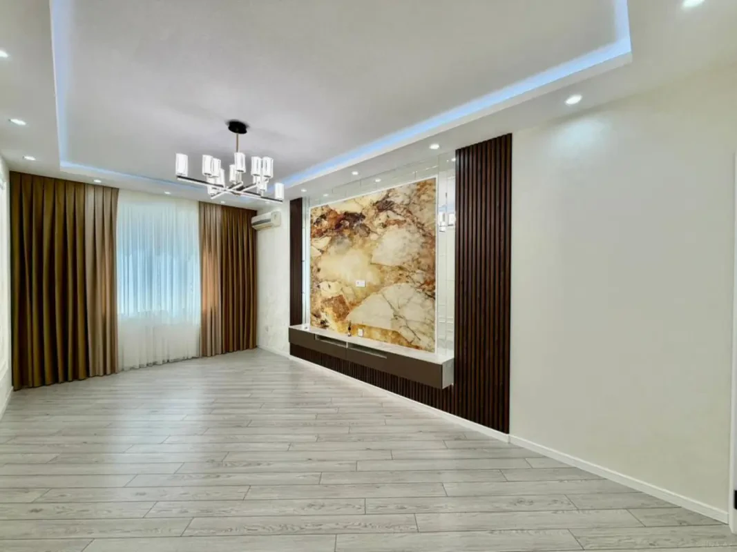 Satılır 3 otaqlı mənzil 95 m²