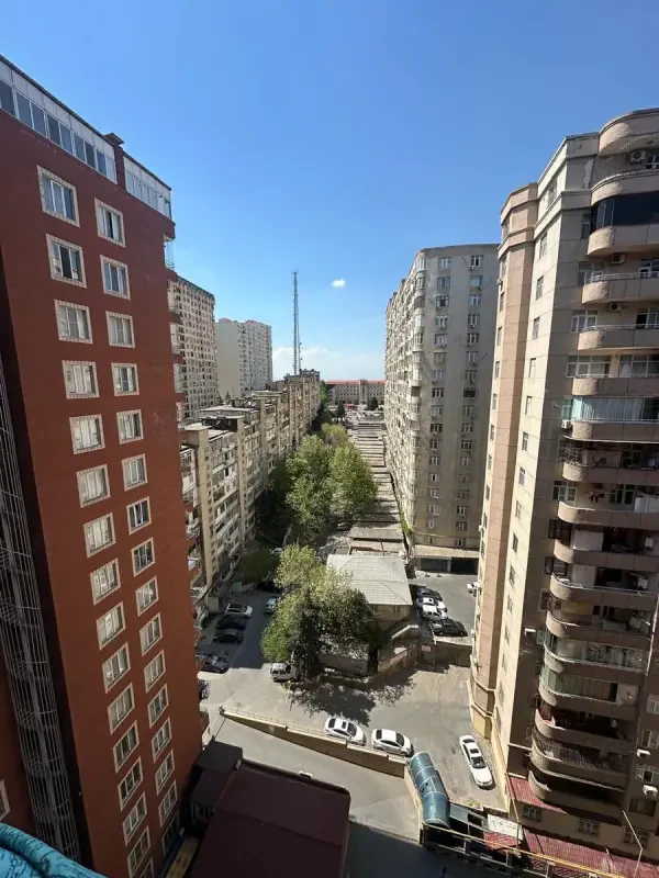 Satılır 2 otaqlı mənzil 65 m²