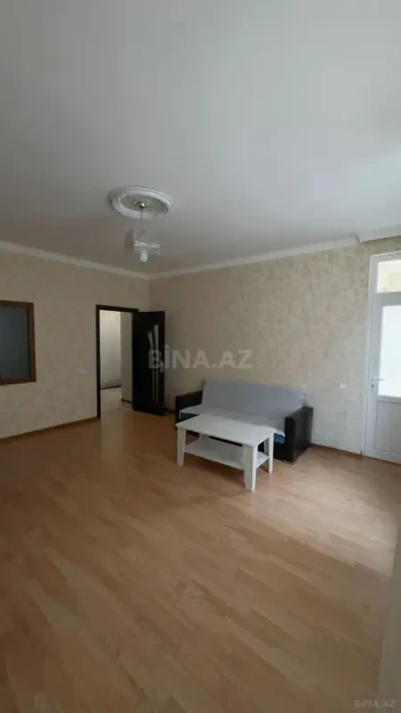 Kirayə verilir 2 otaqlı mənzil 65 m²