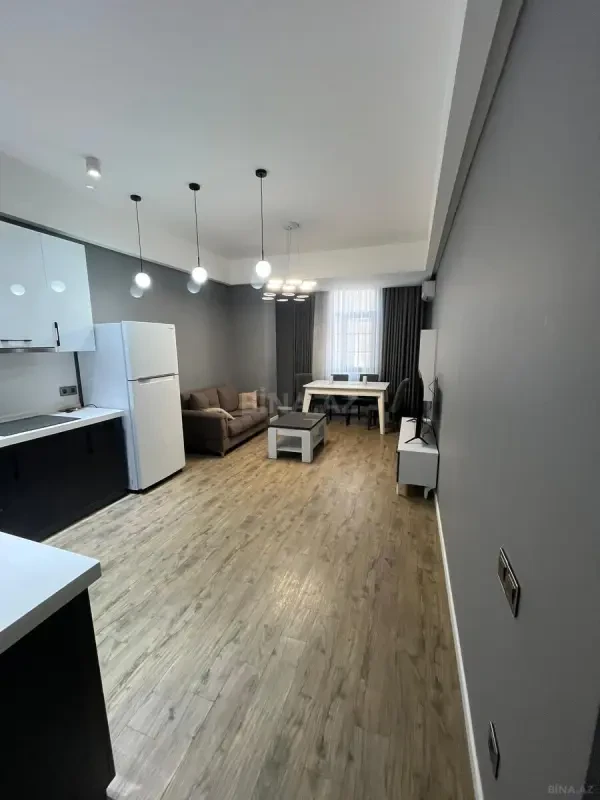 Kirayə verilir 1 otaqlı mənzil 68 m²