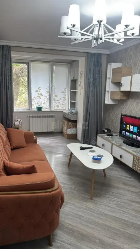 Kirayə verilir 2 otaqlı mənzil 60 m²