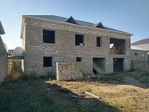 Satılır 8 otaqlı həyət evi 350 m² — Bakı 8 otaq 350.00 m²