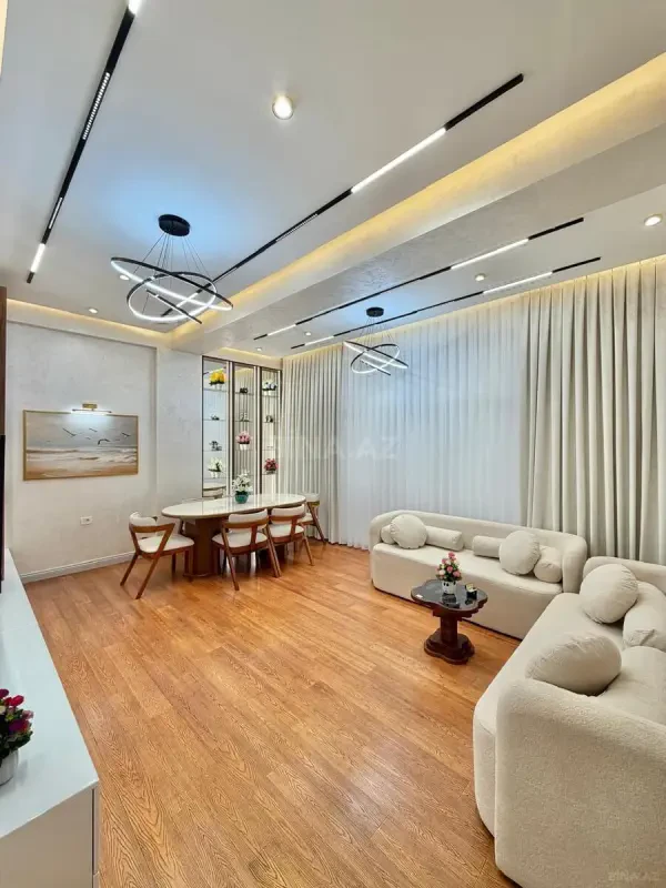 Satılır 2 otaqlı mənzil 90 m²