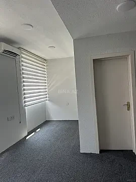 Kirayə verilir 1 otaqlı ofis 27 m² — Bakı 1 otaq 27.00 m²