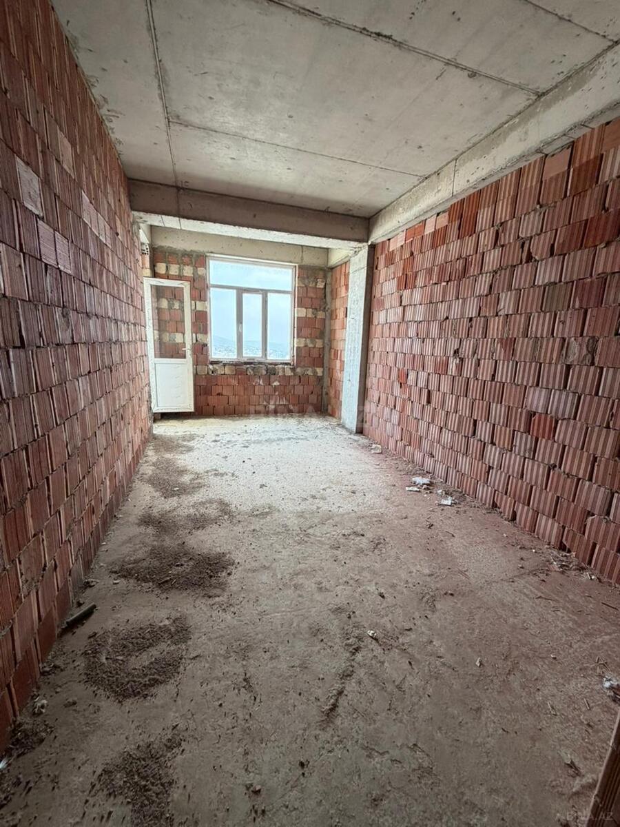 Satılır 2 otaqlı mənzil 94 m²