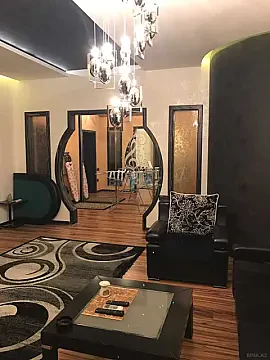 Kirayə verilir 3 otaqlı mənzil 135 m² — Bakı, Nizami 3 otaq 135.00 m²