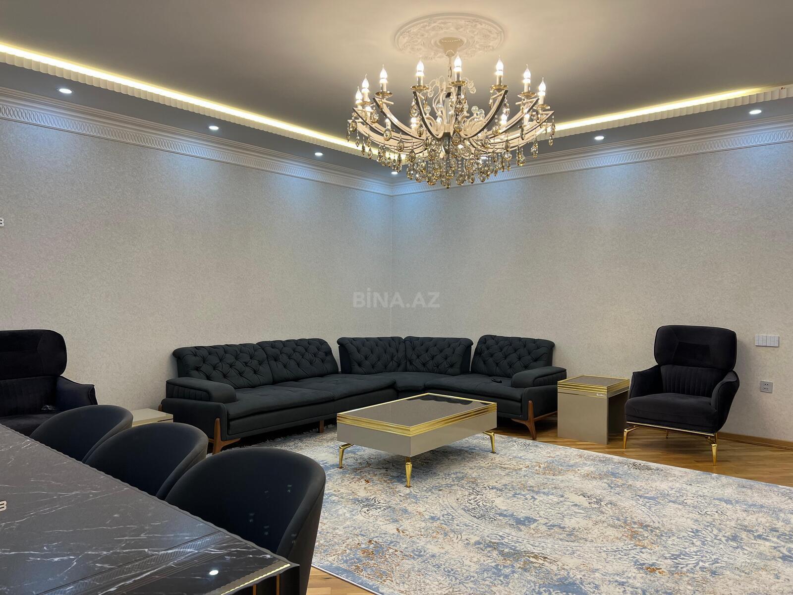 Kirayə verilir 3 otaqlı mənzil 160 m²
