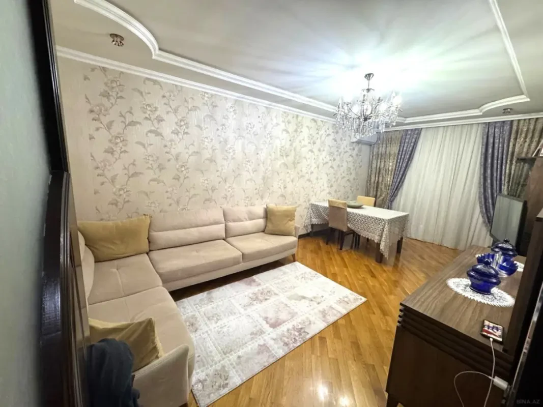 Satılır 3 otaqlı mənzil 130 m²