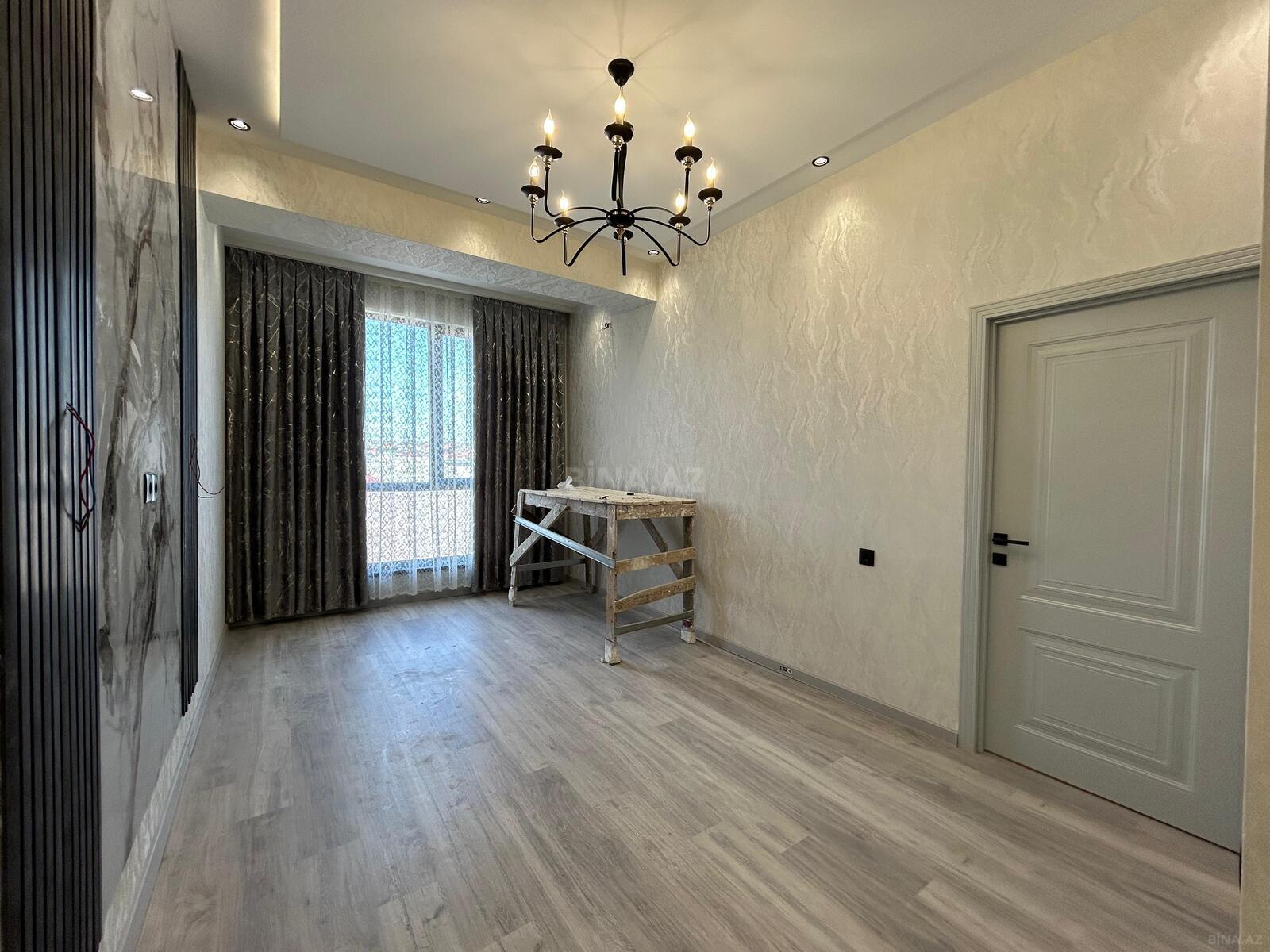 Satılır 2 otaqlı mənzil 58 m²
