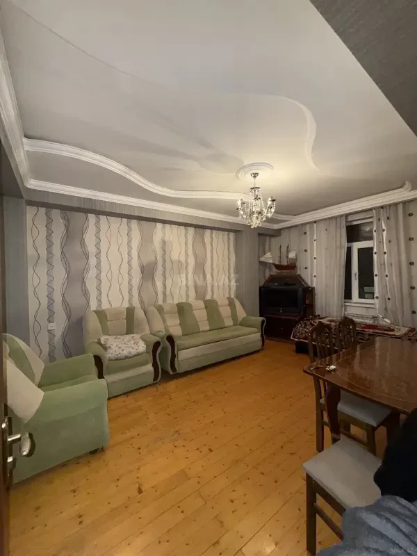 Kirayə verilir 2 otaqlı mənzil 50 m²