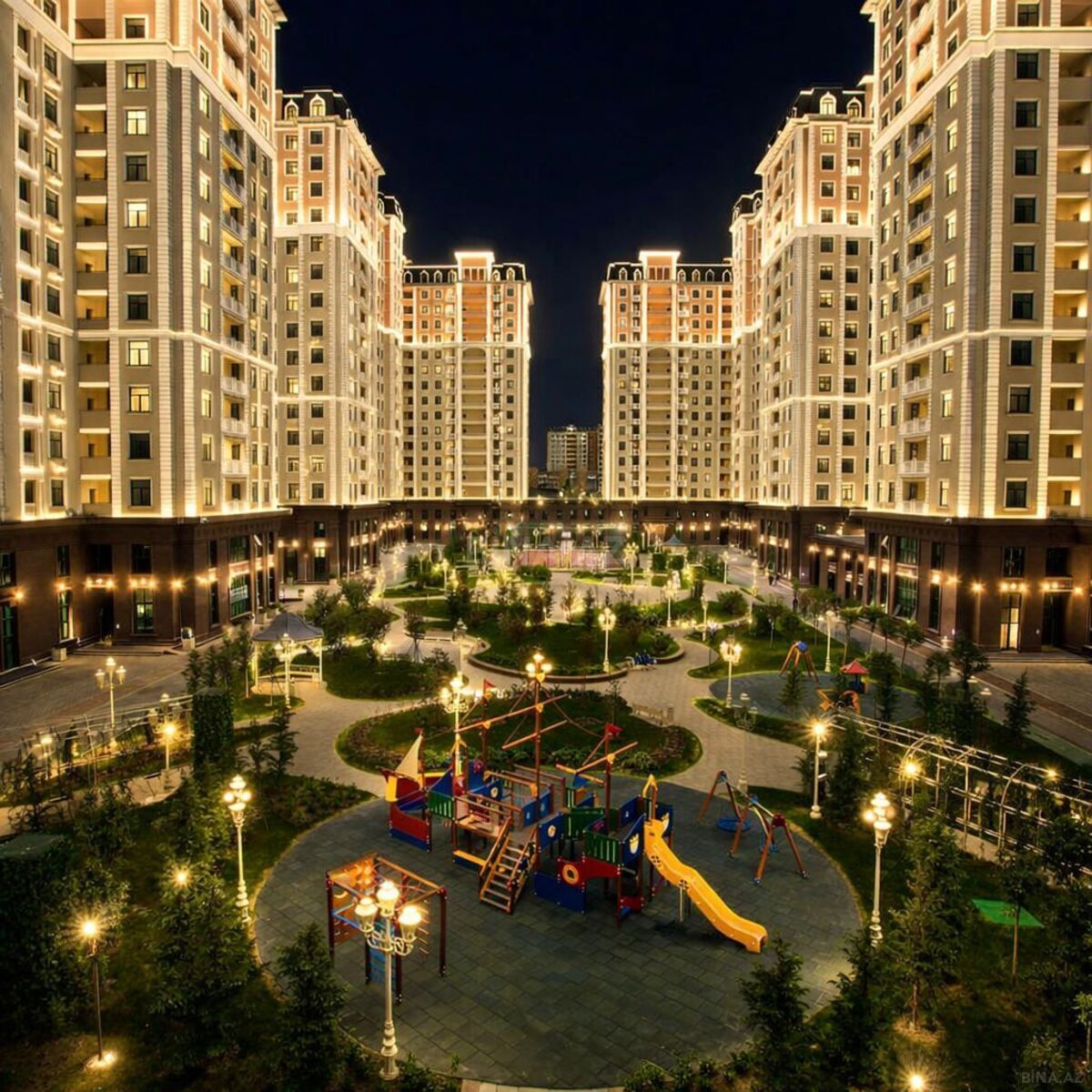 Satılır 3 otaqlı mənzil 120 m²