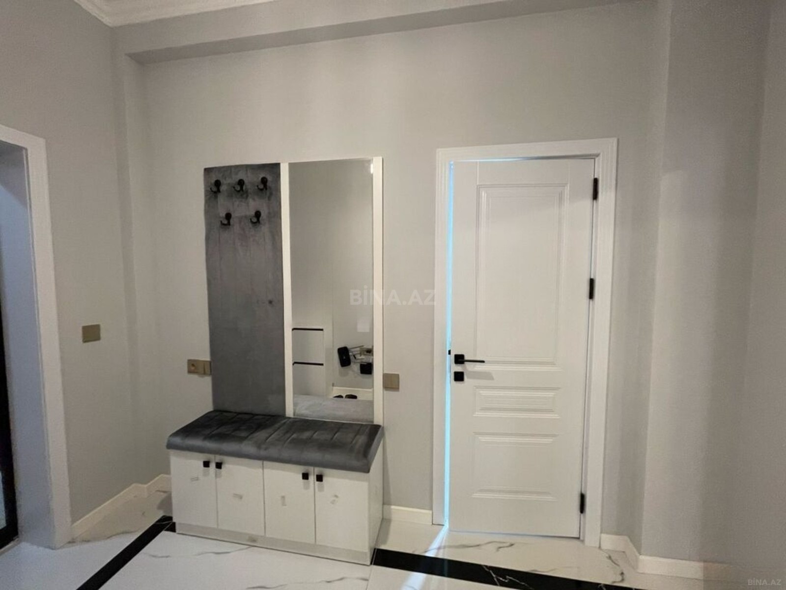 Kirayə verilir 2 otaqlı mənzil 70 m²