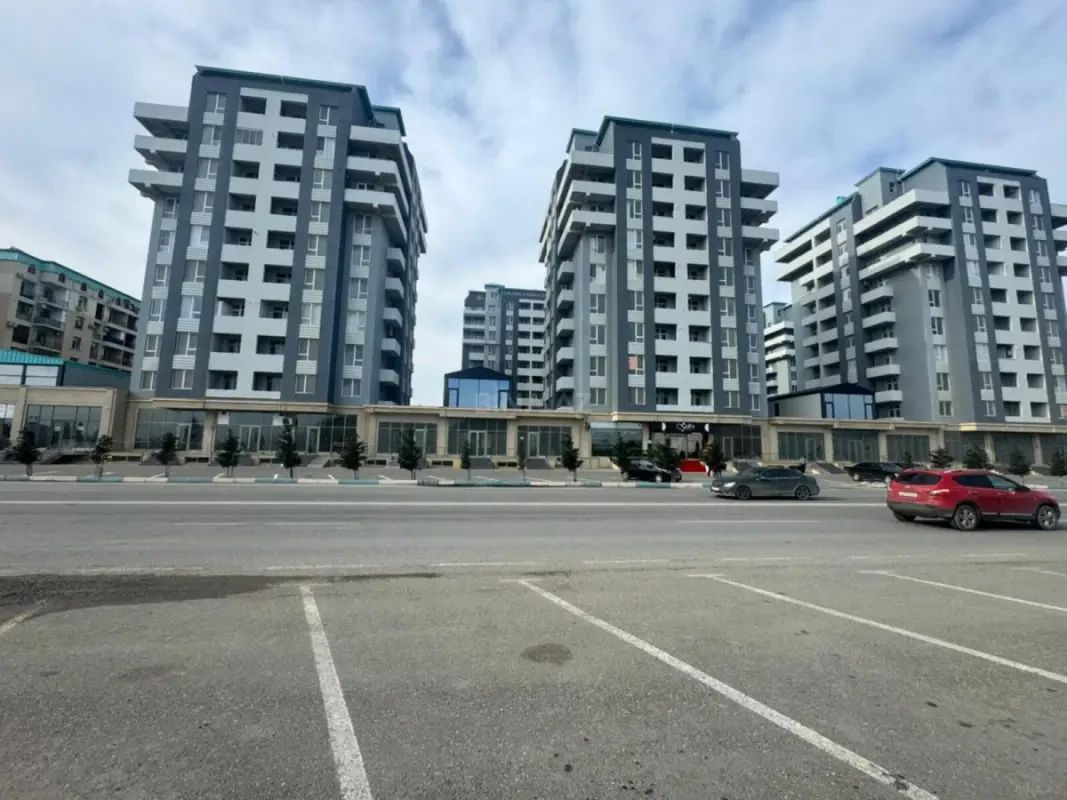 Satılır 3 otaqlı mənzil 111 m²