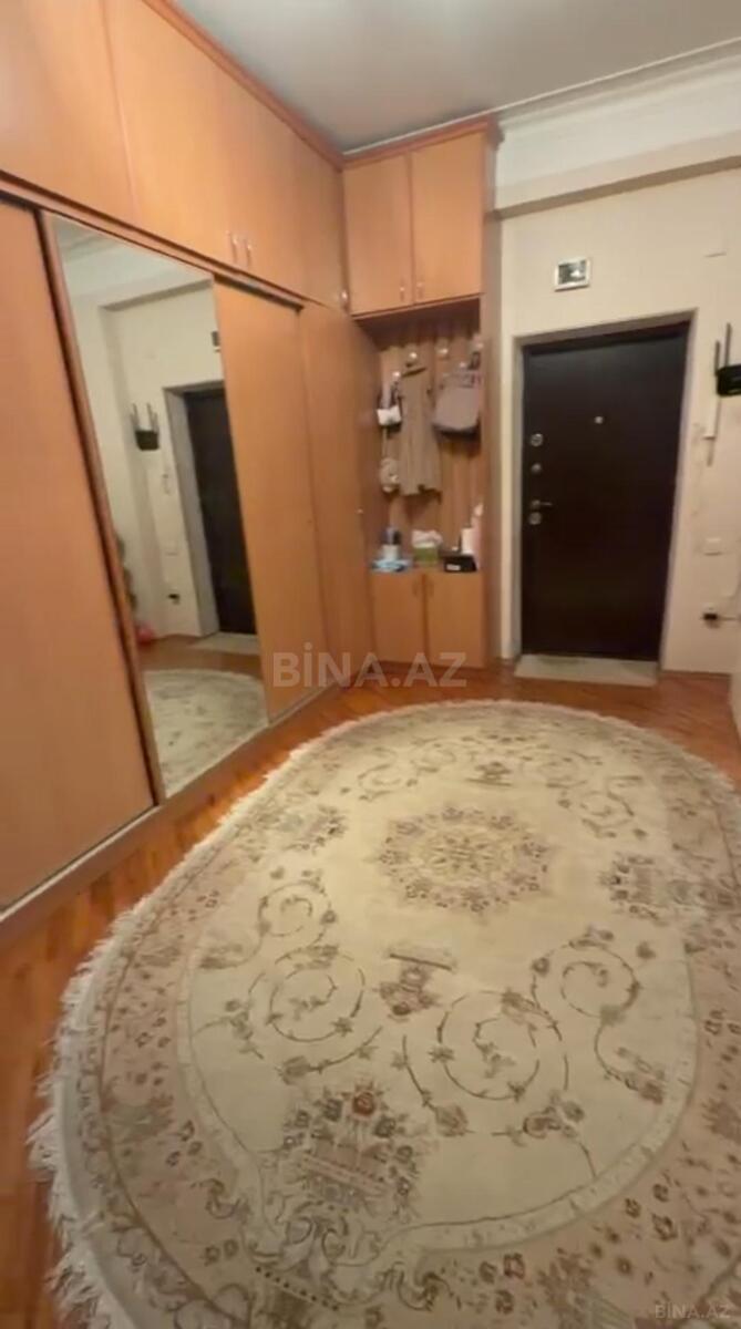 Satılır 2 otaqlı mənzil 95 m²