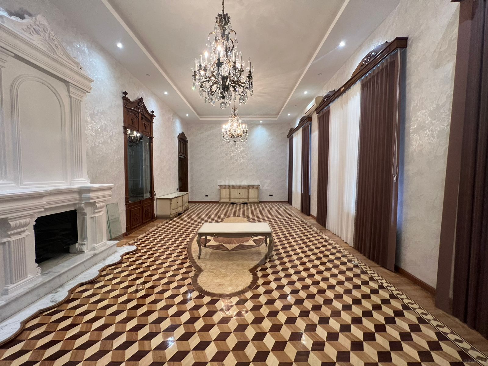 Kirayə verilir obyekt 300 m²