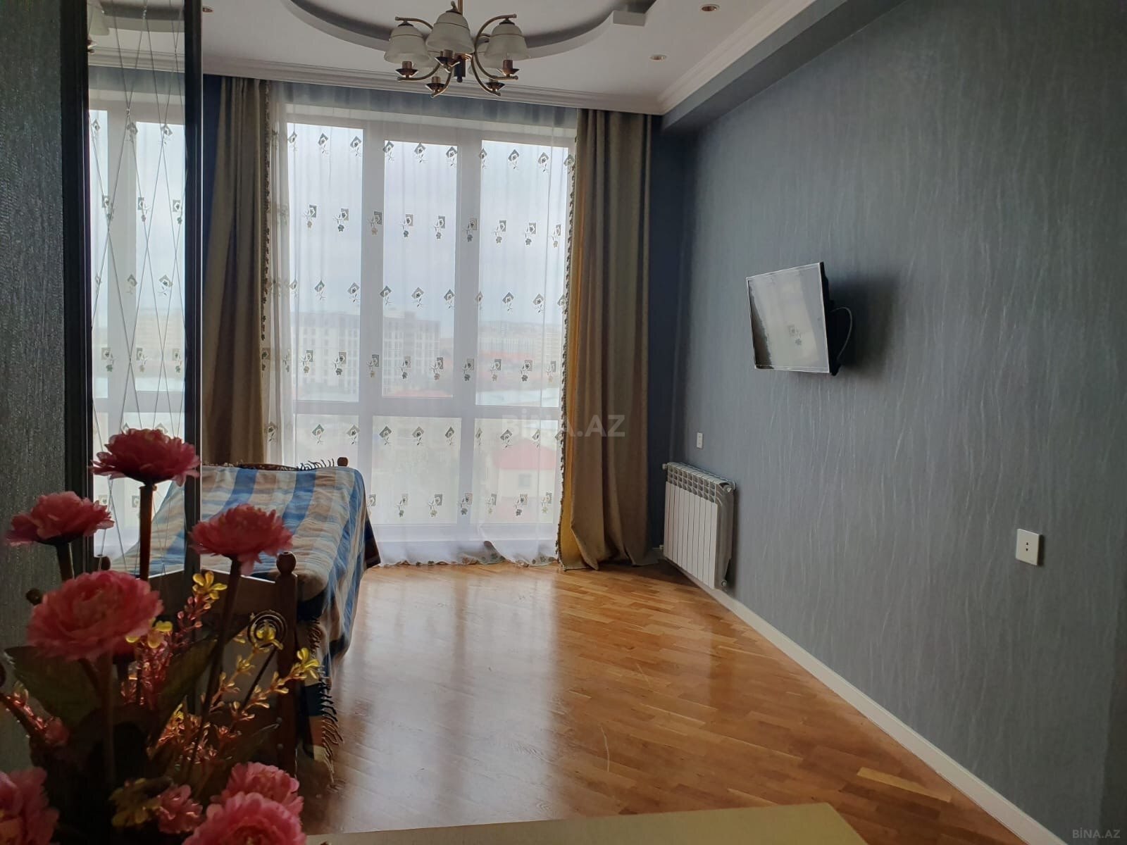 Kirayə verilir 3 otaqlı mənzil 88 m²