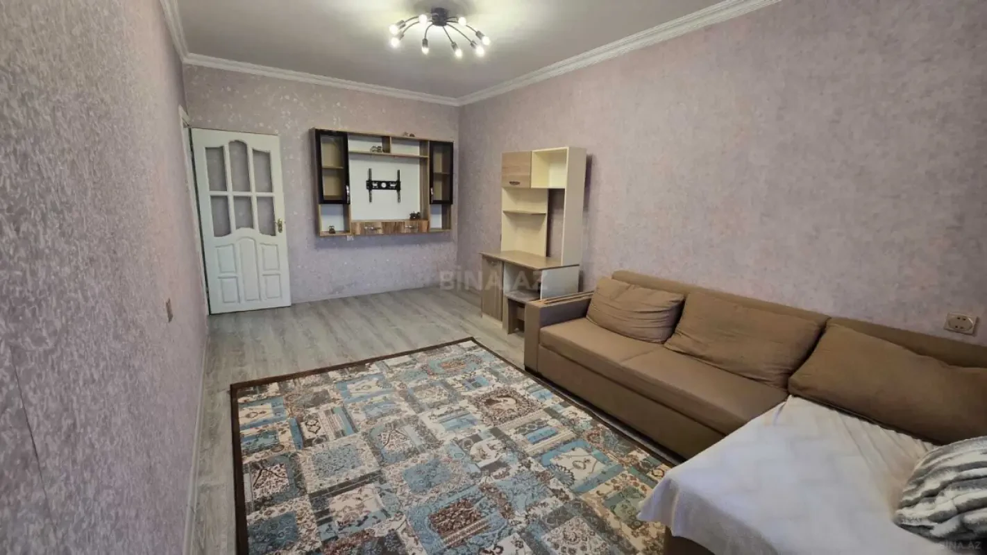 Kirayə verilir 2 otaqlı mənzil 70 m²