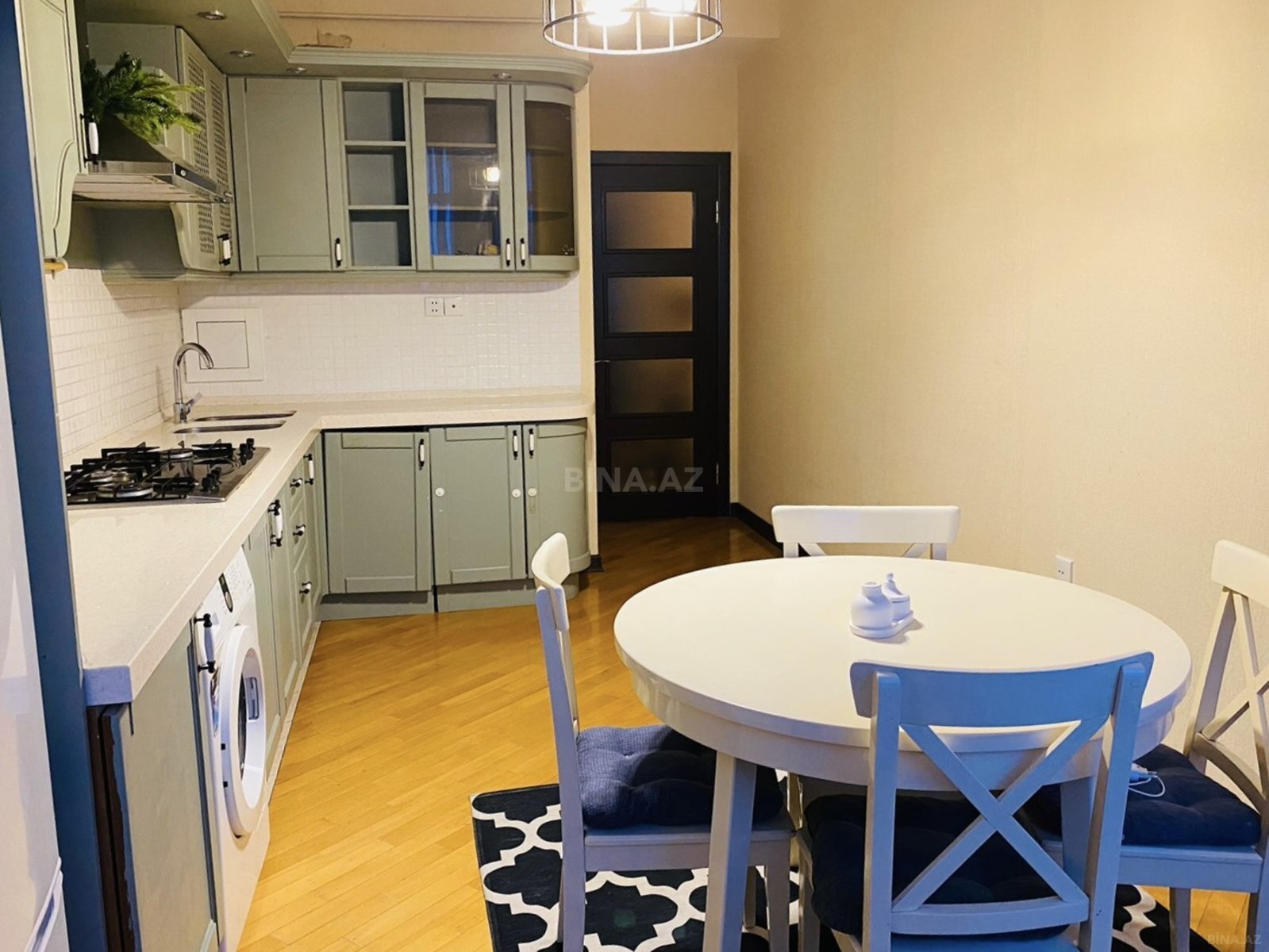 Kirayə verilir 2 otaqlı mənzil 70 m²