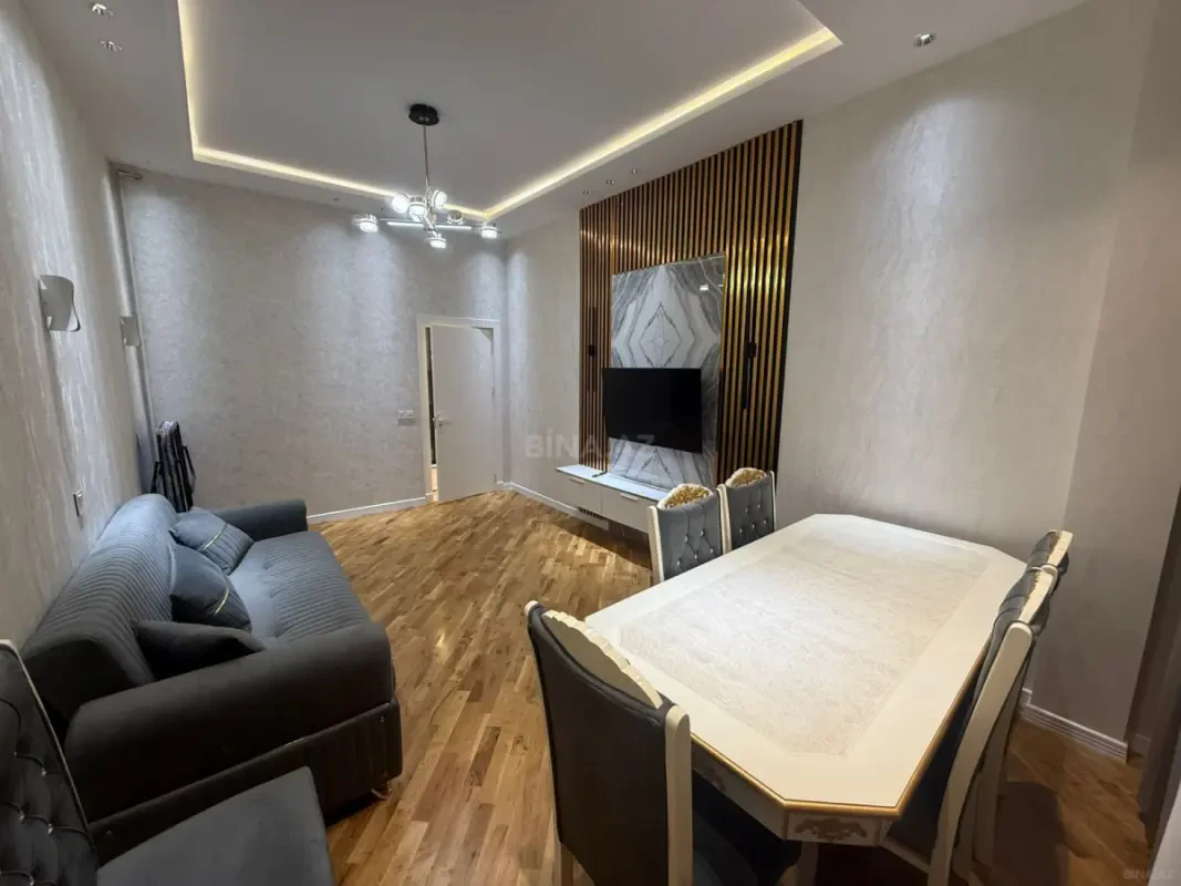 Satılır 2 otaqlı mənzil 70 m²