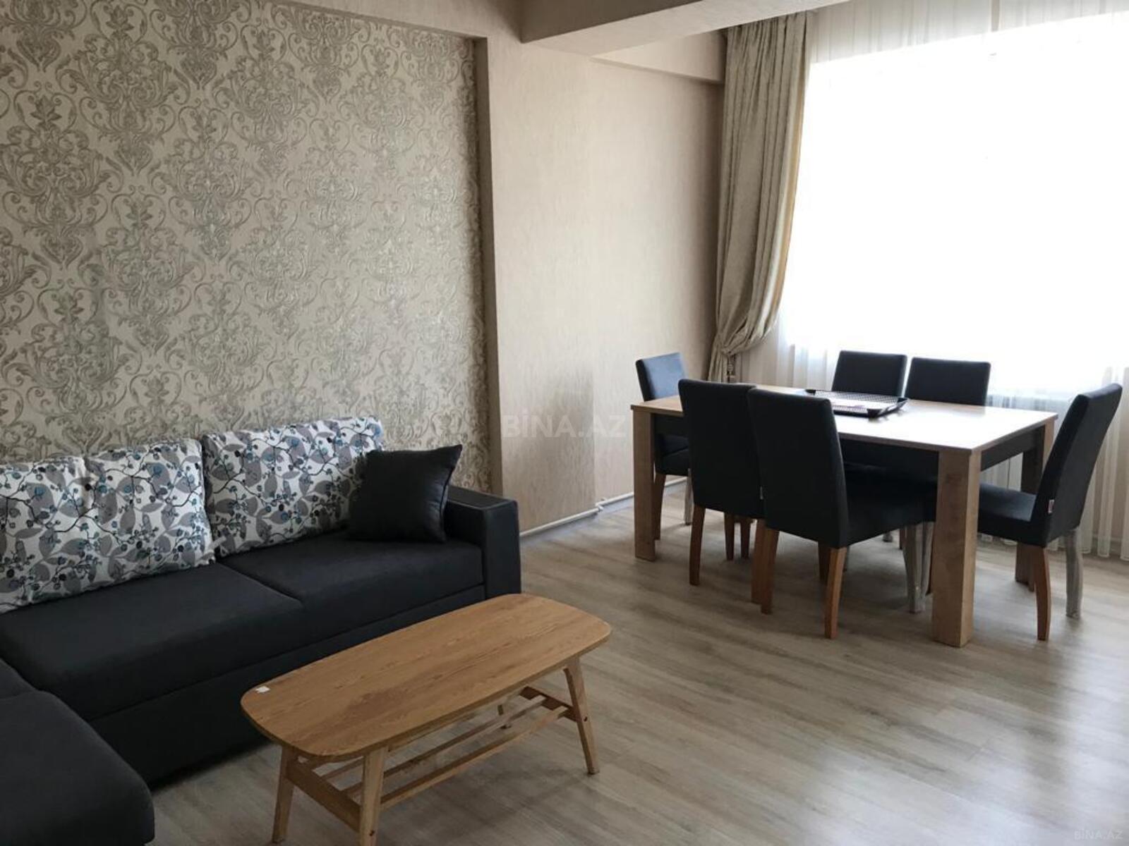 Kirayə verilir 2 otaqlı mənzil 75 m²