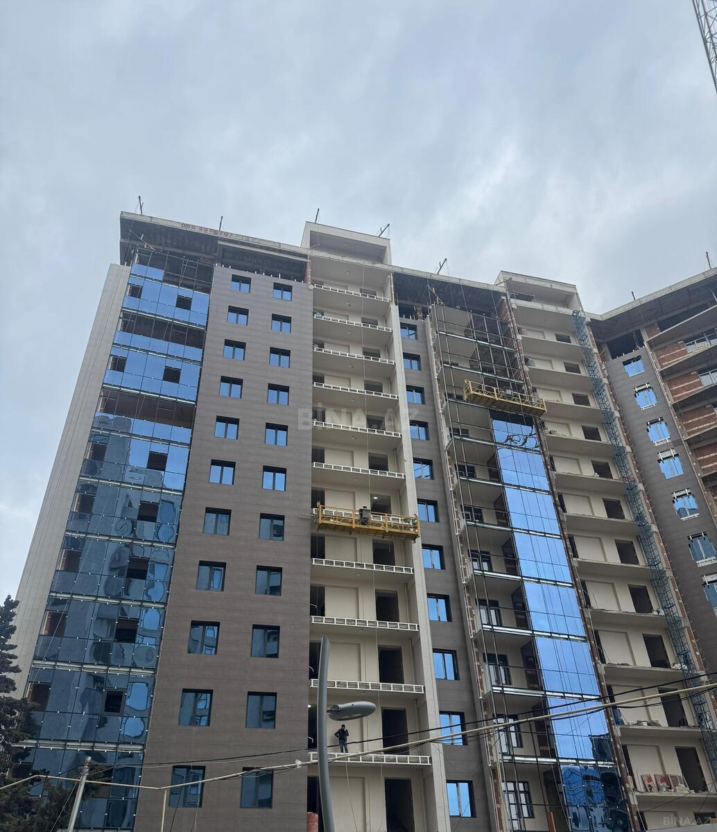 Satılır 3 otaqlı mənzil 163 m²