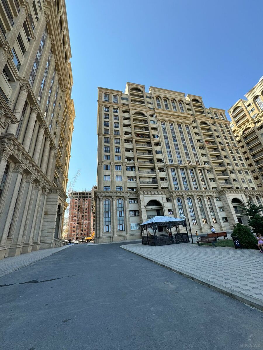 Kirayə verilir 3 otaqlı mənzil 120 m²